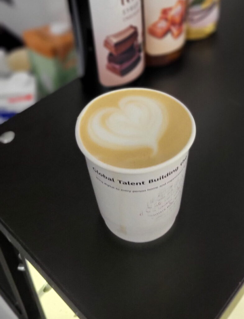 kawa na stoisku baristycznym huawei