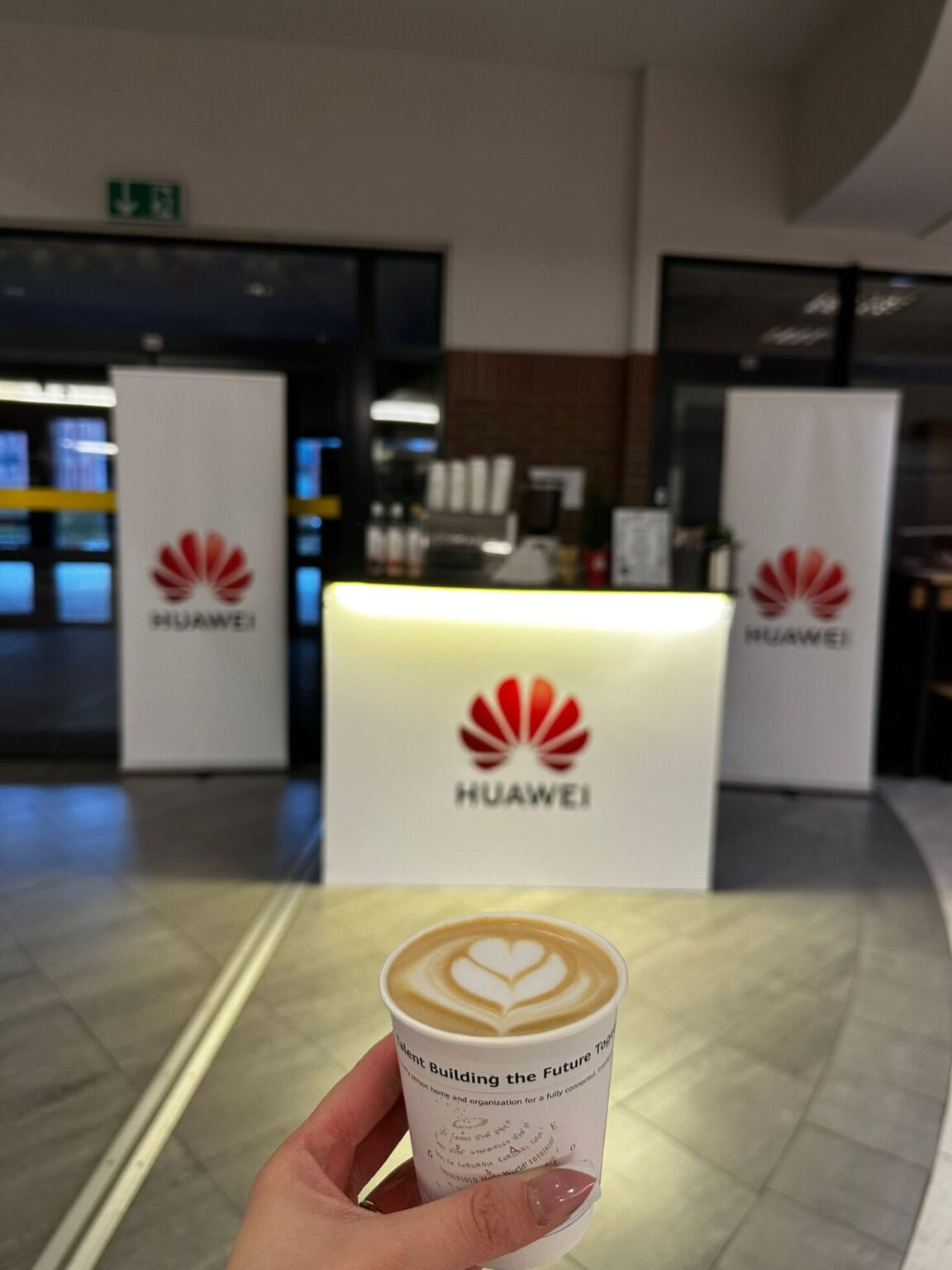 hackathon 2025 stoisko huawei