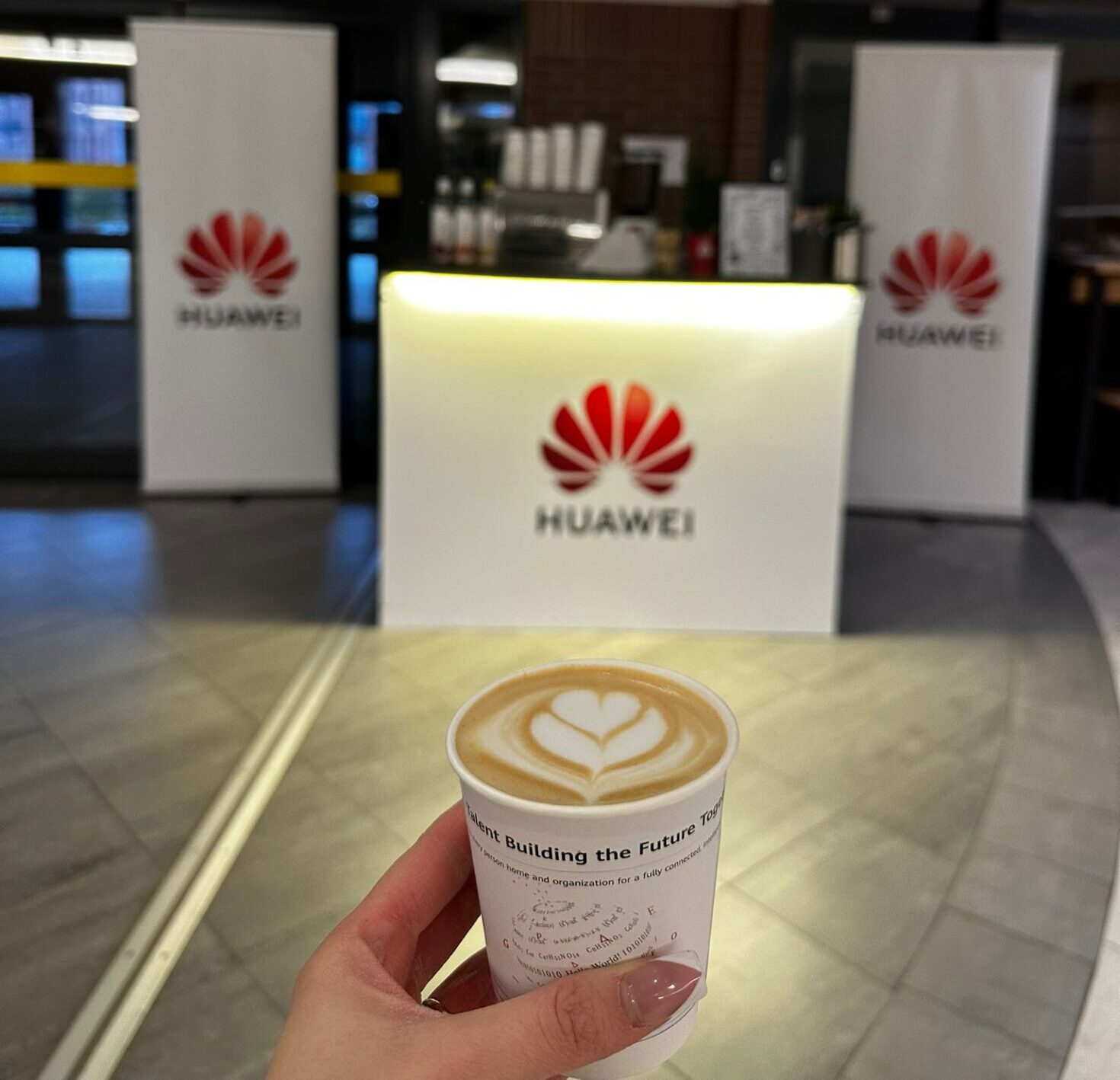 hackathon 2025 stoisko huawei