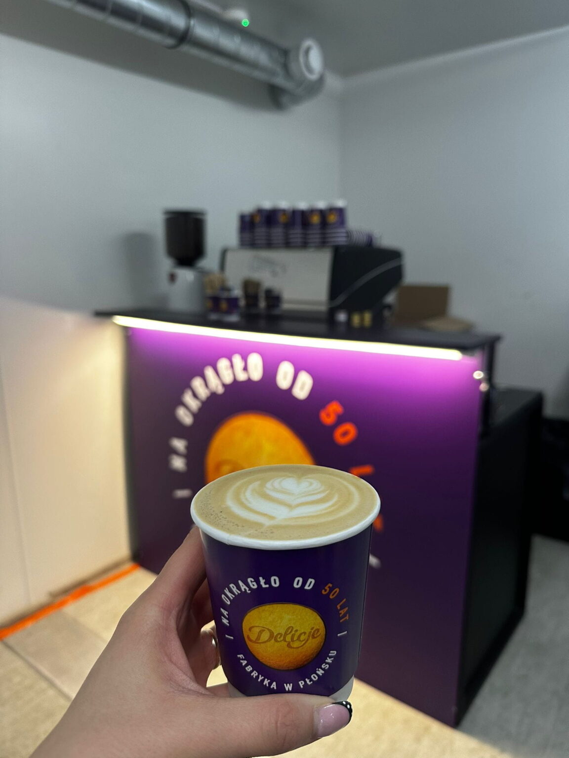 realizacja fabryka mondelez w Płońsku -kawa z okacji dnia kobiet i mężczyzn