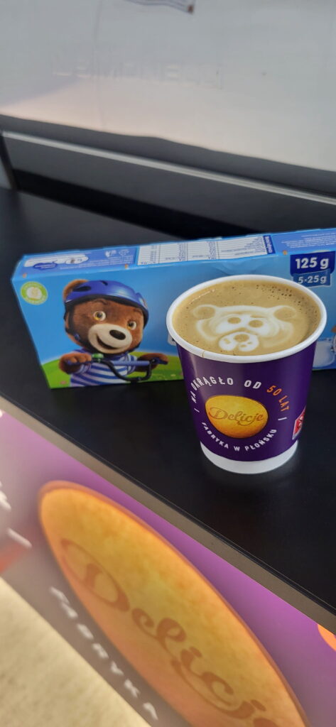 kawa z okazji dnia kobiet i mężczyzn fabryka mondelez